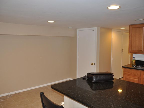 5th image of 607 N West St #Basement