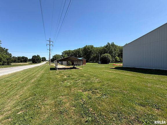 3rd image of 19557 N State Highway 97