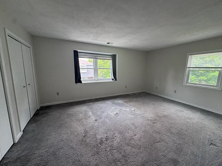 168 Pine St #5 — Photo 9