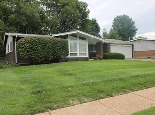 1540 Tremont Dr, Florissant, MO 63033