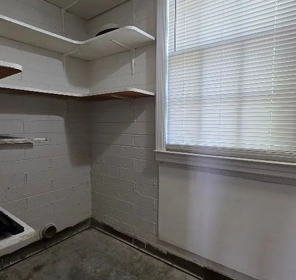 404 Elizabeth Ave — Photo 20