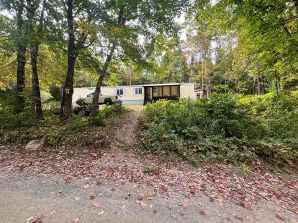 46 Springfield Road, Winn, ME 04495