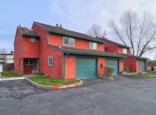 9375 River Oaks Ln, Orangevale, CA 95662