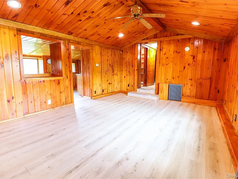 86 Carpenter Rd — Photo 6