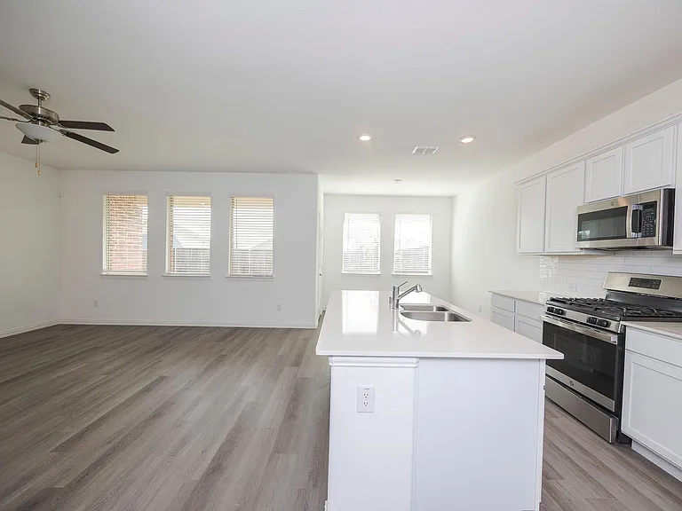 508 Chip St — Photo 8