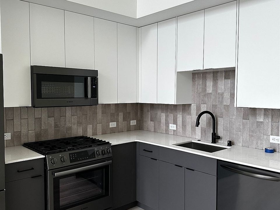 1st image of 916 NW 56th St #D
