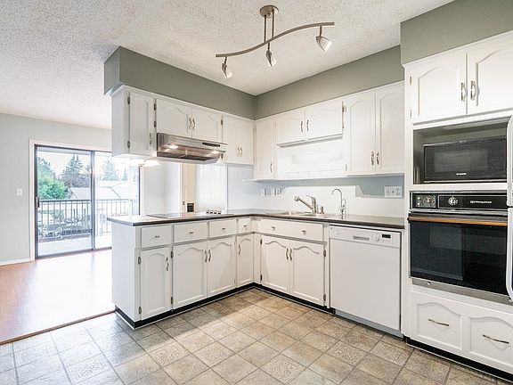 5th image of 32959 George Ferguson Way #41