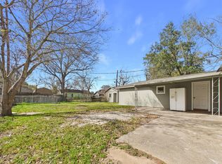 1212 Alamo St, Rosenberg, TX 77471