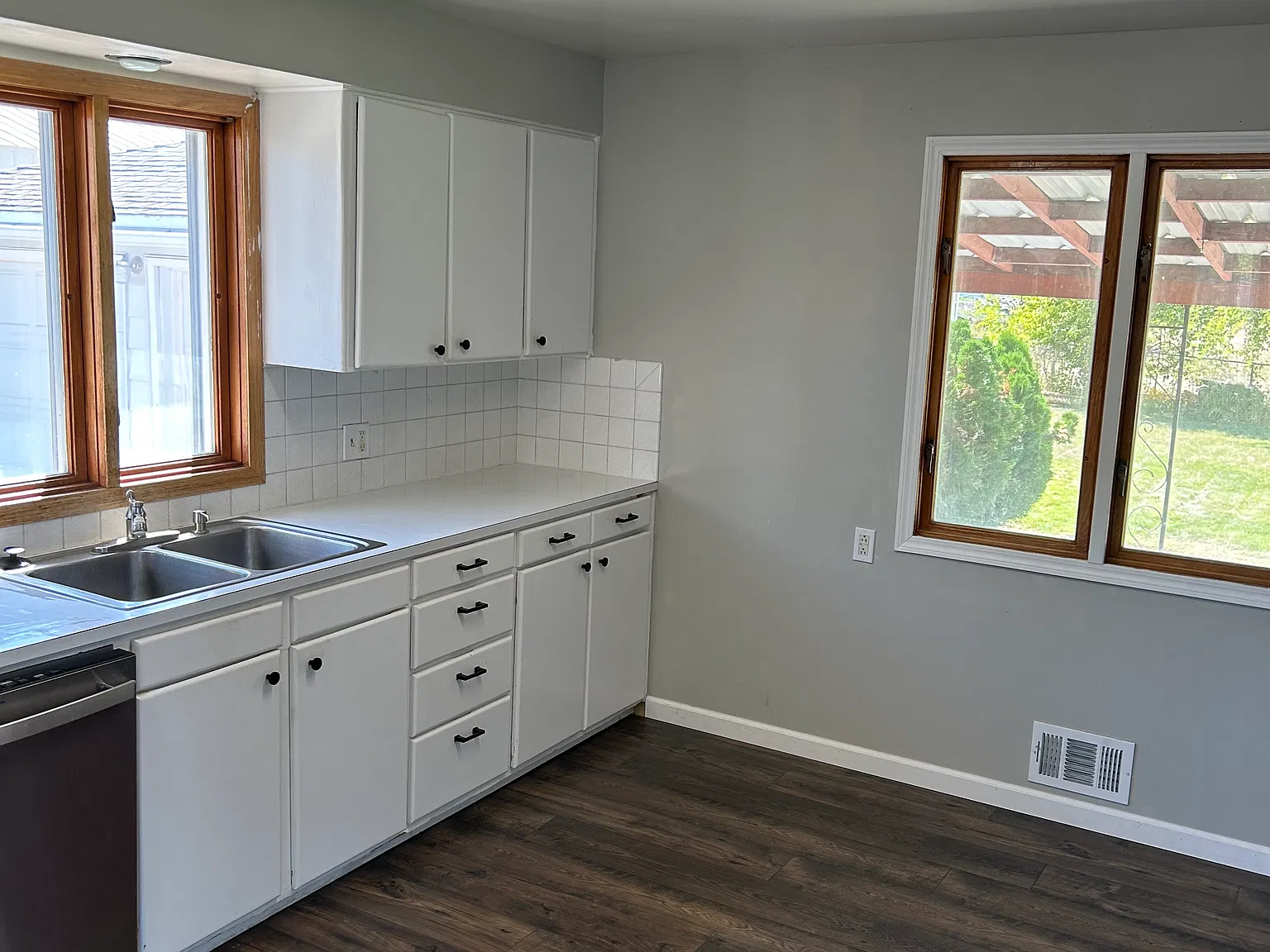 1218 S Wilbur Rd — Photo 3