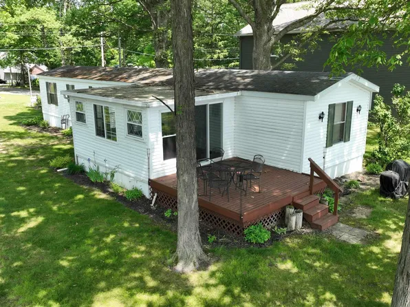 11400 W Paradise Rd, Monticello, IN 47960