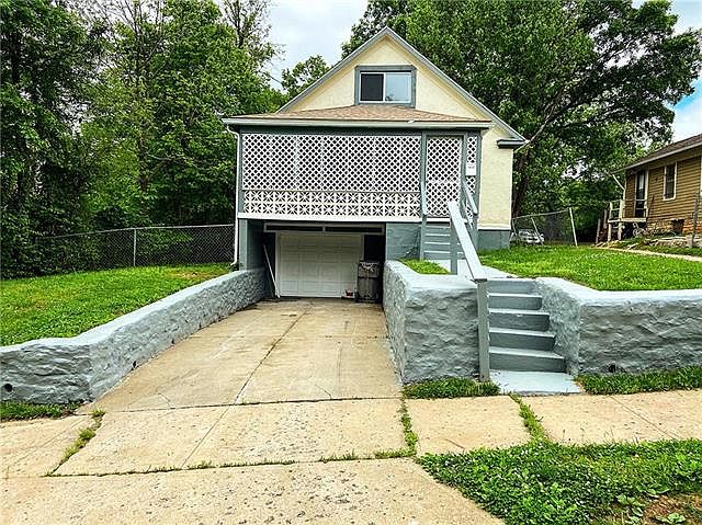 1st image of 6826 Monroe Ave