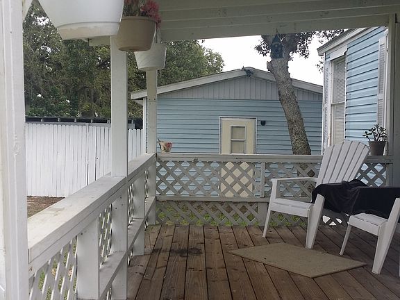 4th image of 6604 Old Plantation Ave