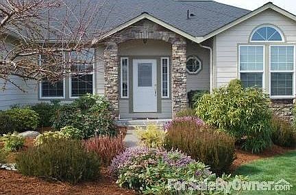 Landscape
						:
						Beautiful Landscaping.
