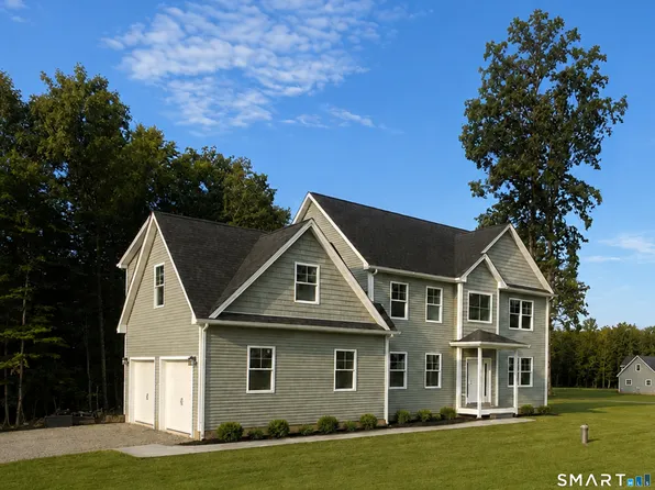2 Town Line Drive, East Hampton, CT 06424