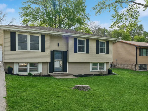 5805 SW 4th St, Des Moines, IA 50315