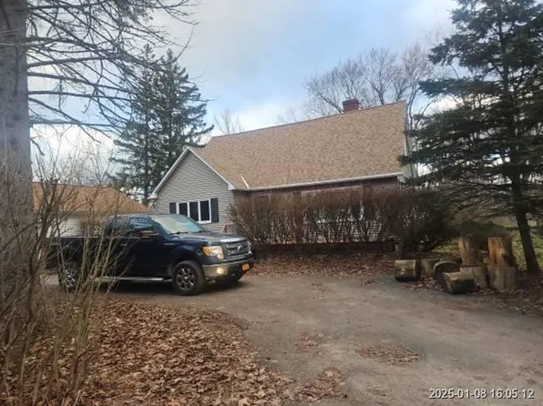 362 Berrywood Ave, Angola, NY 14006