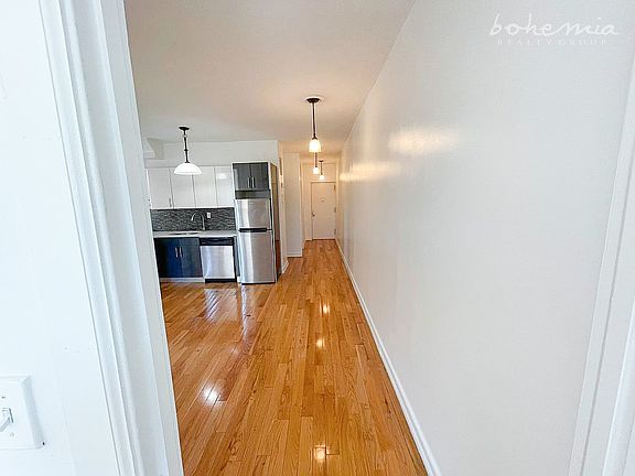 5th image of 516 W 135th St APT 44
