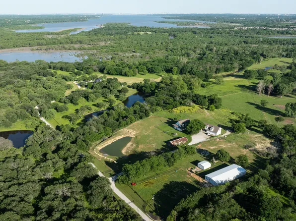 3501 Haynes Rd, Roanoke, TX 76262