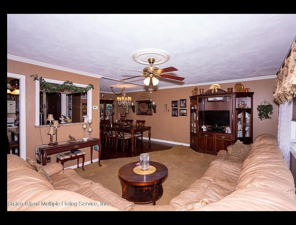 1st image of 6 Berry Ave W