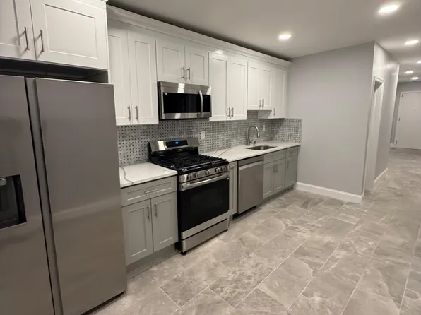 133 Sherman Place image 6 of 13