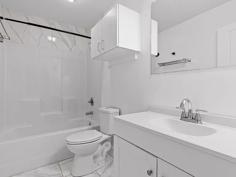 200 S Aster Ave #3 — Photo 8