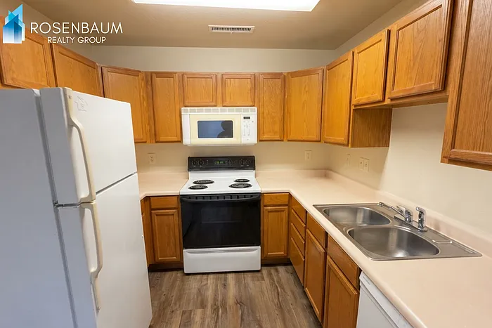 8017 E Long Mesa Dr — Photo 3