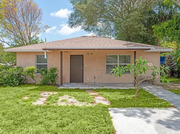 1700 Seminole Boulevard, West Palm Beach, FL 33409