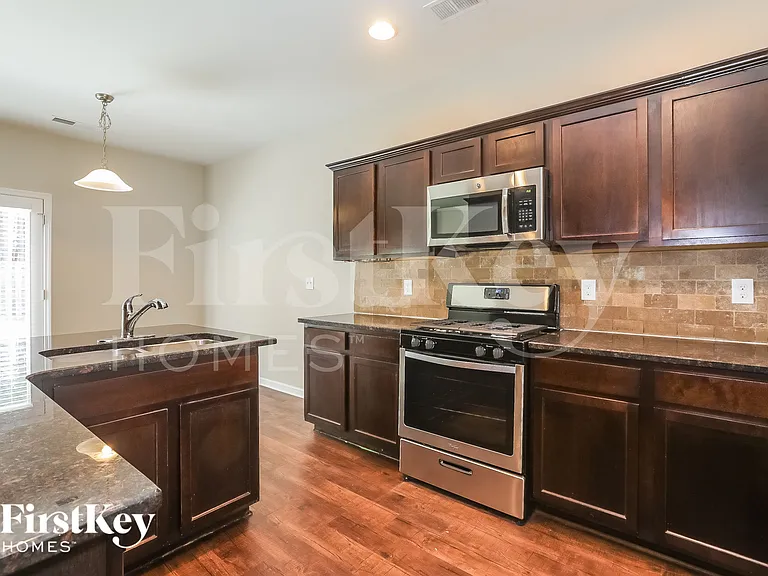 3527 Lebella Ln — Photo 4