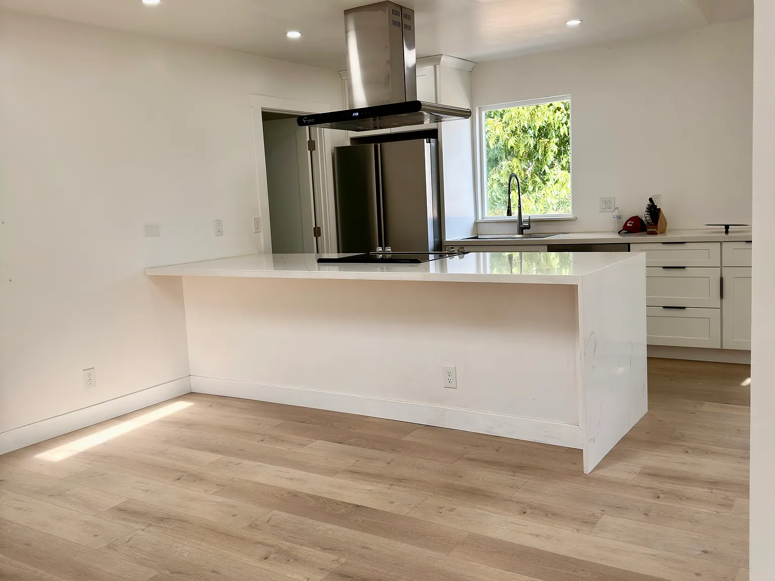 3 bed, 1780 sqft, $3,450 — Photo 4