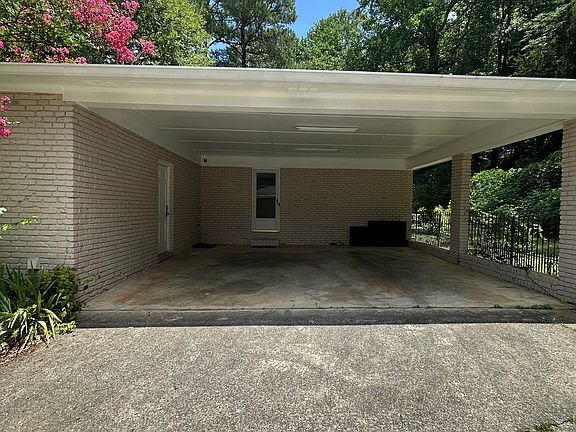 2nd image of 753 Lokchapee Dr