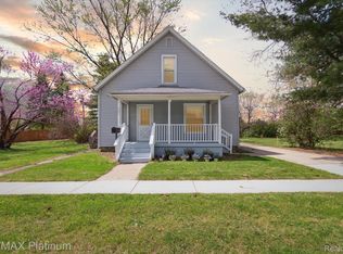 321 N 5th St, Brighton, MI 48116