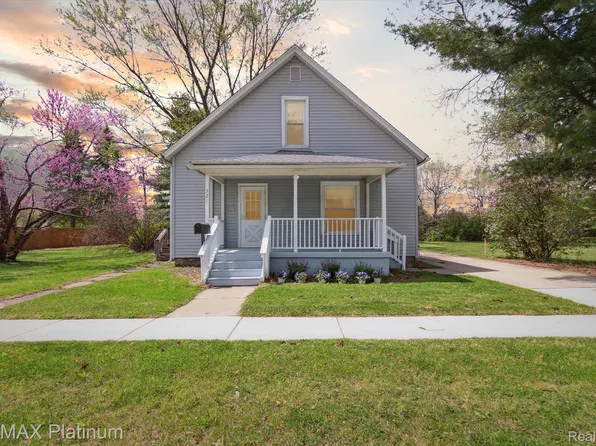 321 N 5th St, Brighton, MI 48116