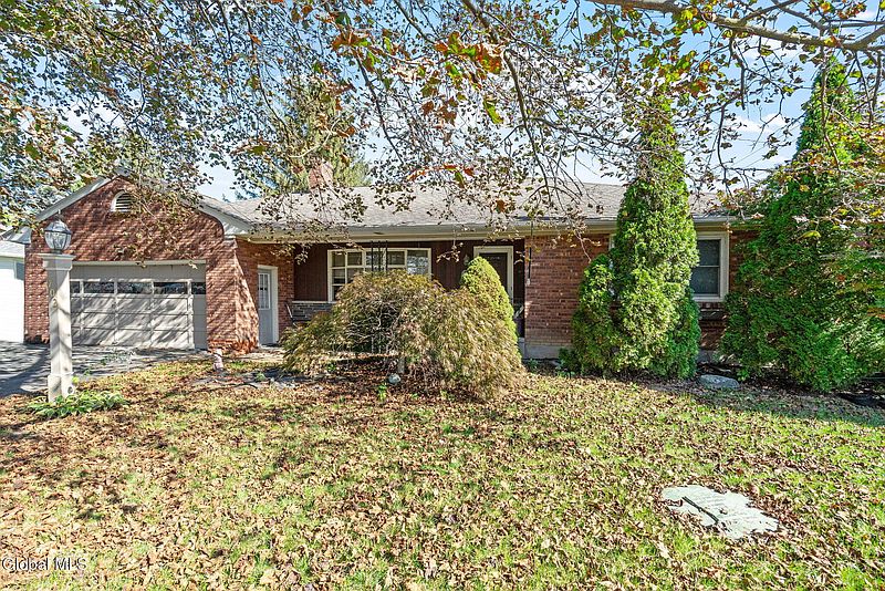 3rd image of 702 Glen Avenue