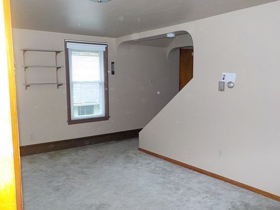 4th image of 140 High St