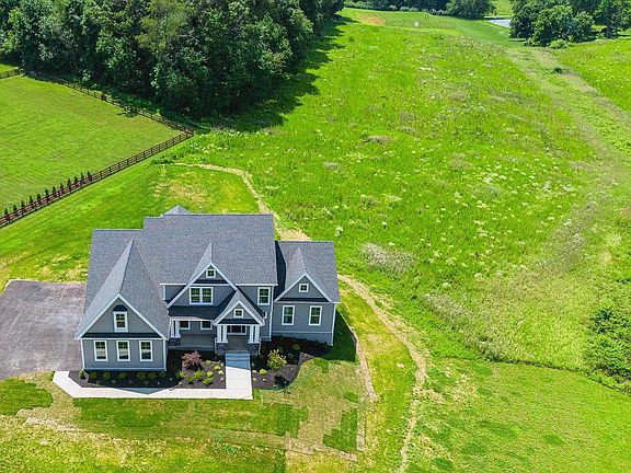 2nd image of 1605 Oakland Rd