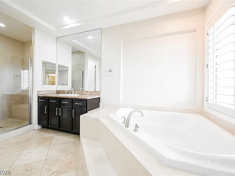 2062 Country Cove Ct — Photo 38