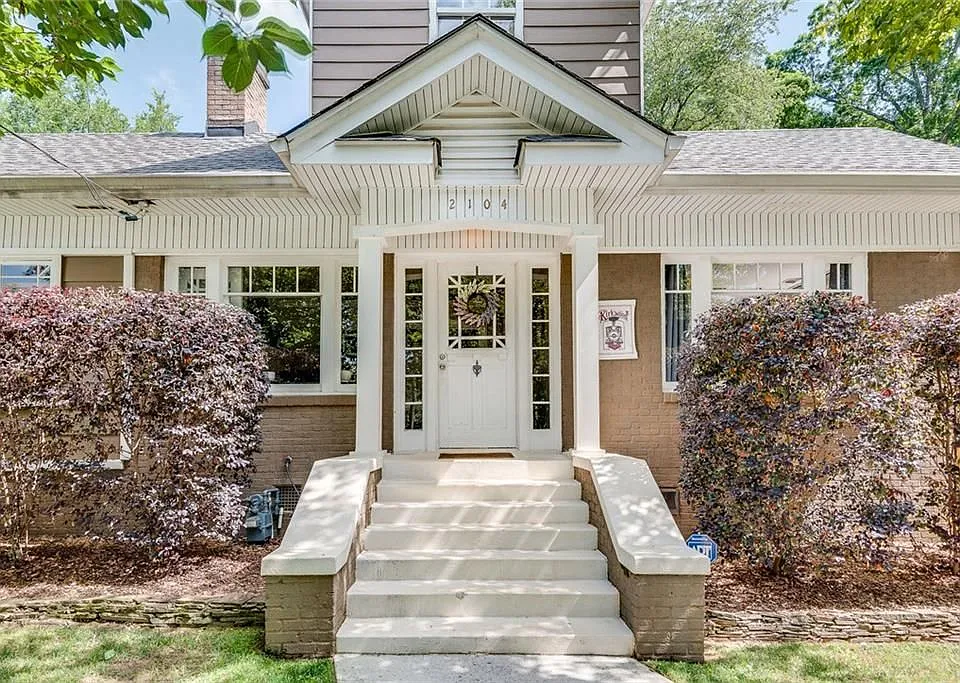 2104 Delano Dr