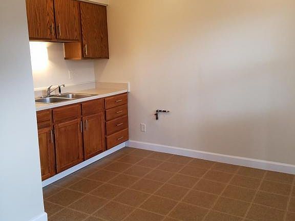 2nd image of 2846 Joyce Ave APT A