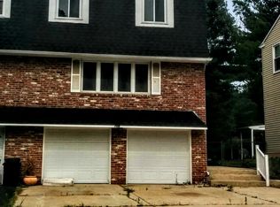 706B Country Ln, Morton, PA 19070