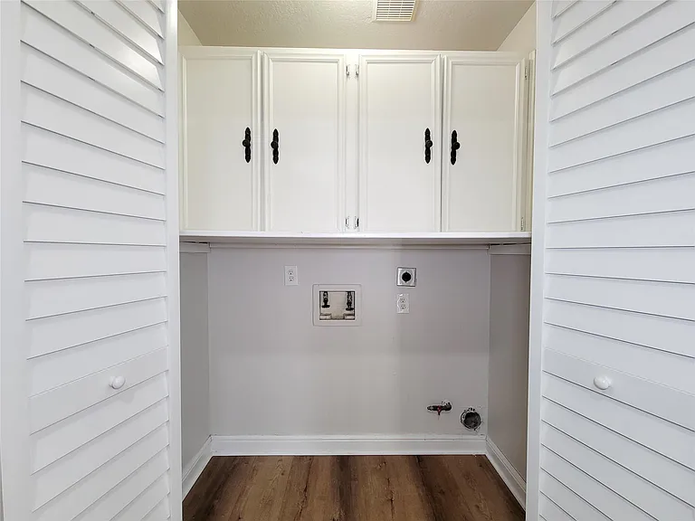 3658 Villa Glen Dr — Photo 27