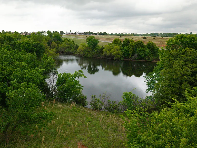 2298 E Sooner Rd — Photo 48