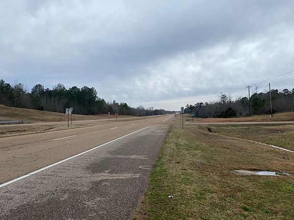 4th image of 4289 Highway 64 W