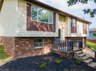 343 Suzanne St, Washington, WV 26181