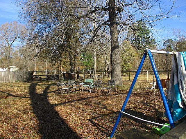 2nd image of 1160 Scott Dr