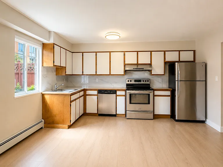 6796 Waltham Ave — Photo 13