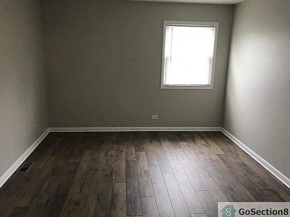 5th image of 17700 Arlington Dr