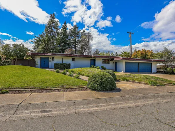 1585 Robinson Dr, Red Bluff, CA 96080