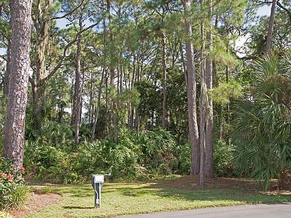 2nd image of 434 Blue Garden Ln
