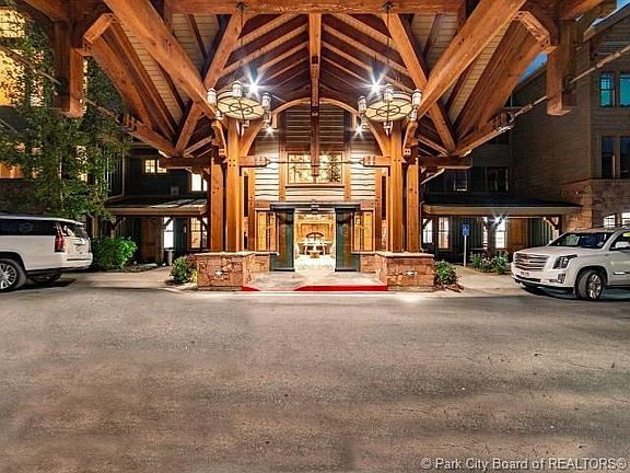 2nd image of 2900 E Deer Valley Dr Unit C-3316