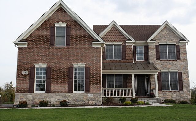 1st image of 3 Wood Oaks Dr